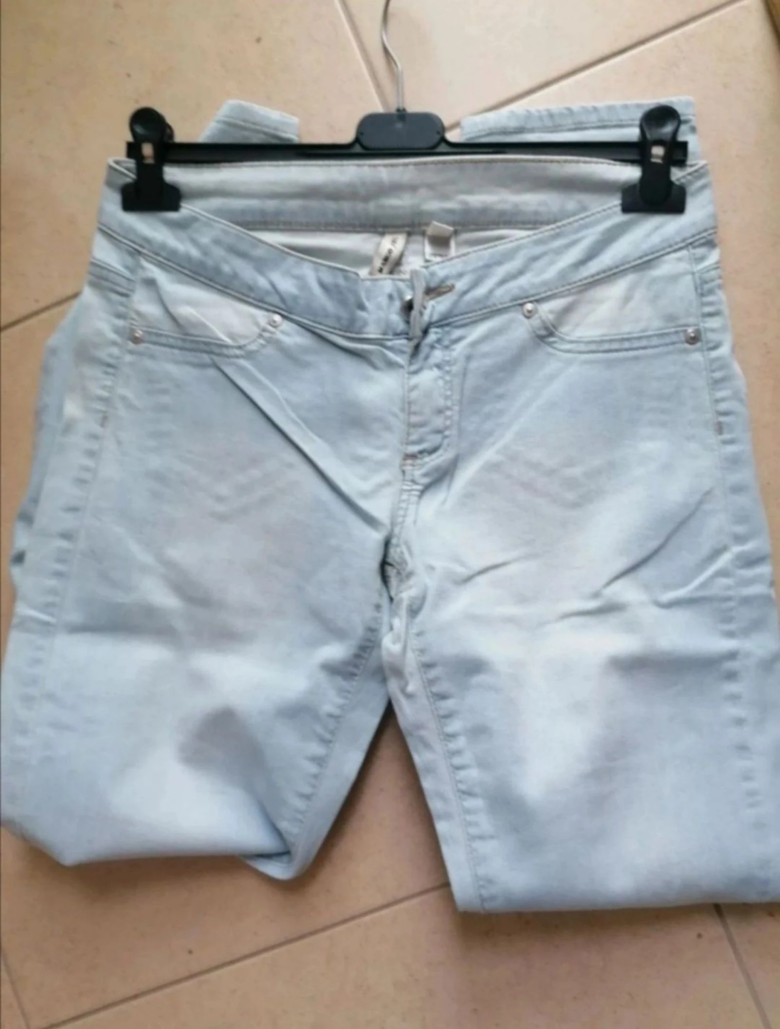 Calça jeans fina feminina da Mango – photo 3